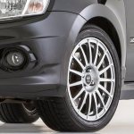 What should be the tire pressure of Lada Granta?