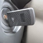 ключ в замке зажигания калины